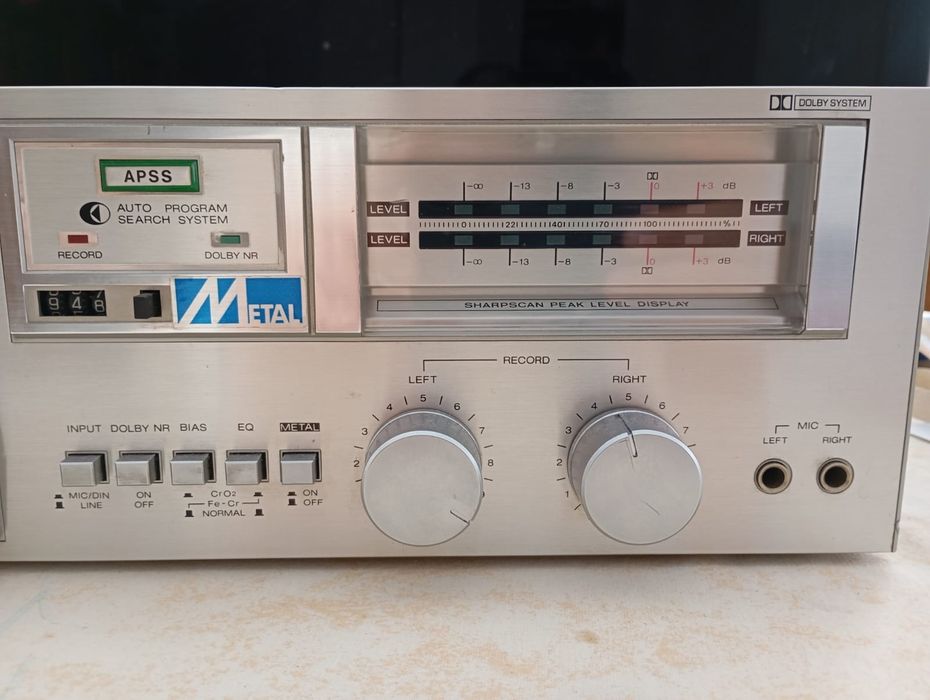 Кассетная дека SHARP RT-30