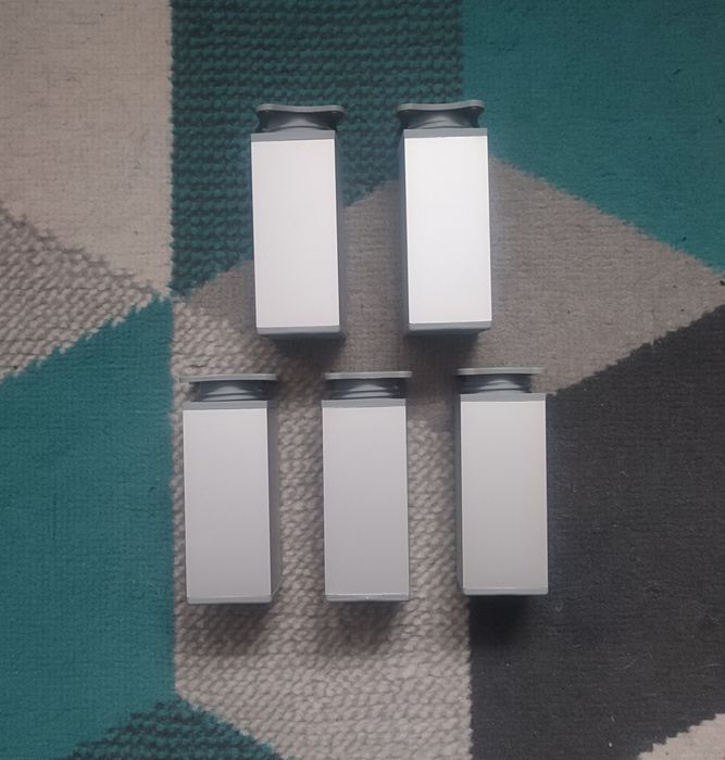 Nowe nogi meblowe 4x4x10 cm szare do stolika regulowane