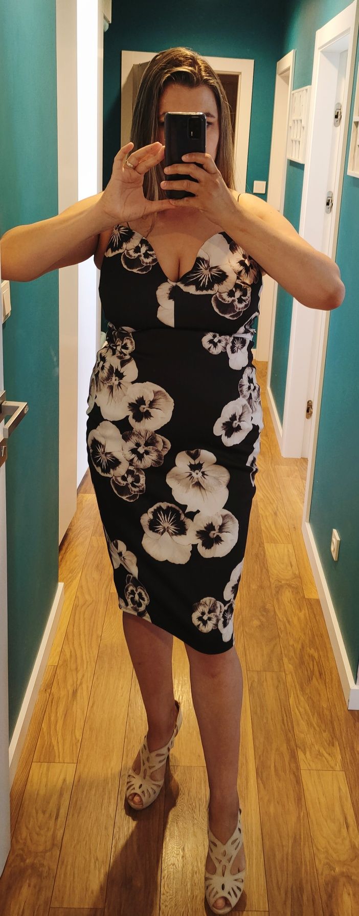 ASOS 42 piękna sukienka w kwiaty elegancka tuba