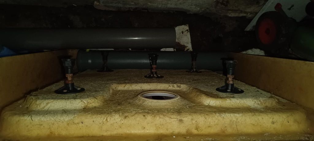 Sprzedam brodzik pod kabinę prysznicową