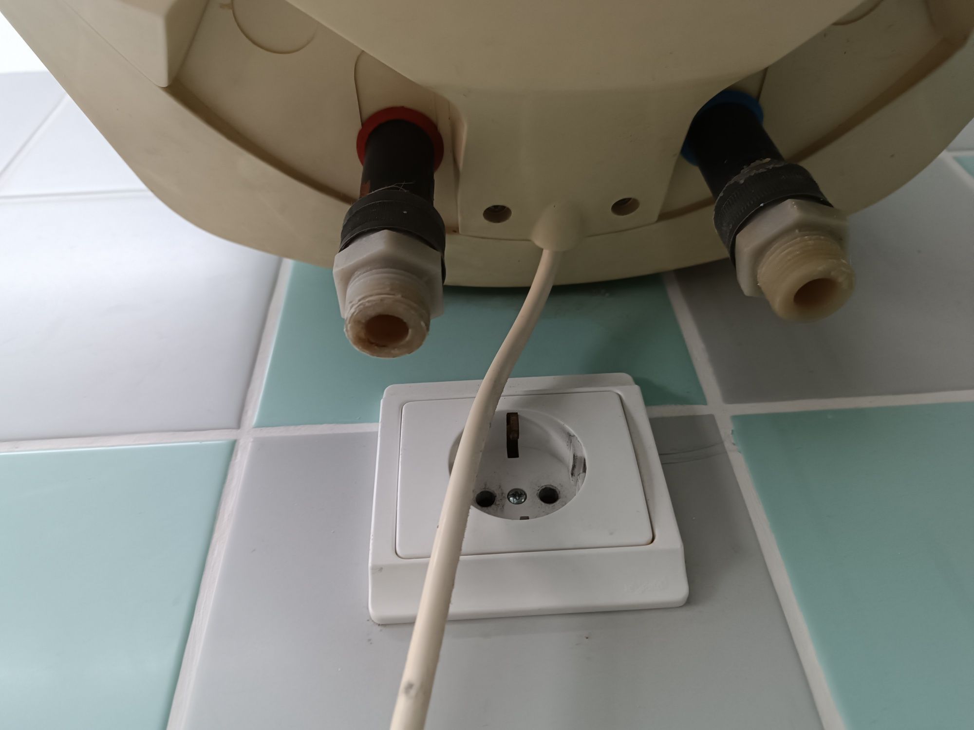 Termoacumulador 15L (para REPARAÇÃO)
