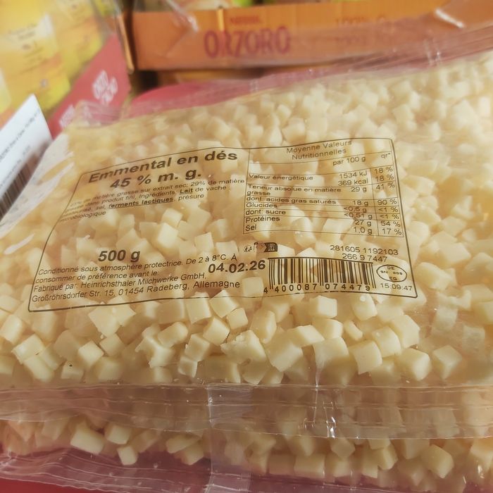 Сир  Емменталь Emmental 45% кубики 500 грам. Франція