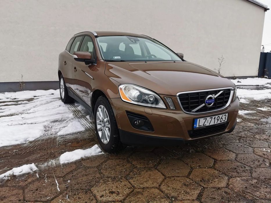 Volvo XC 60 AWD 205KM w bogatej wersji Summum