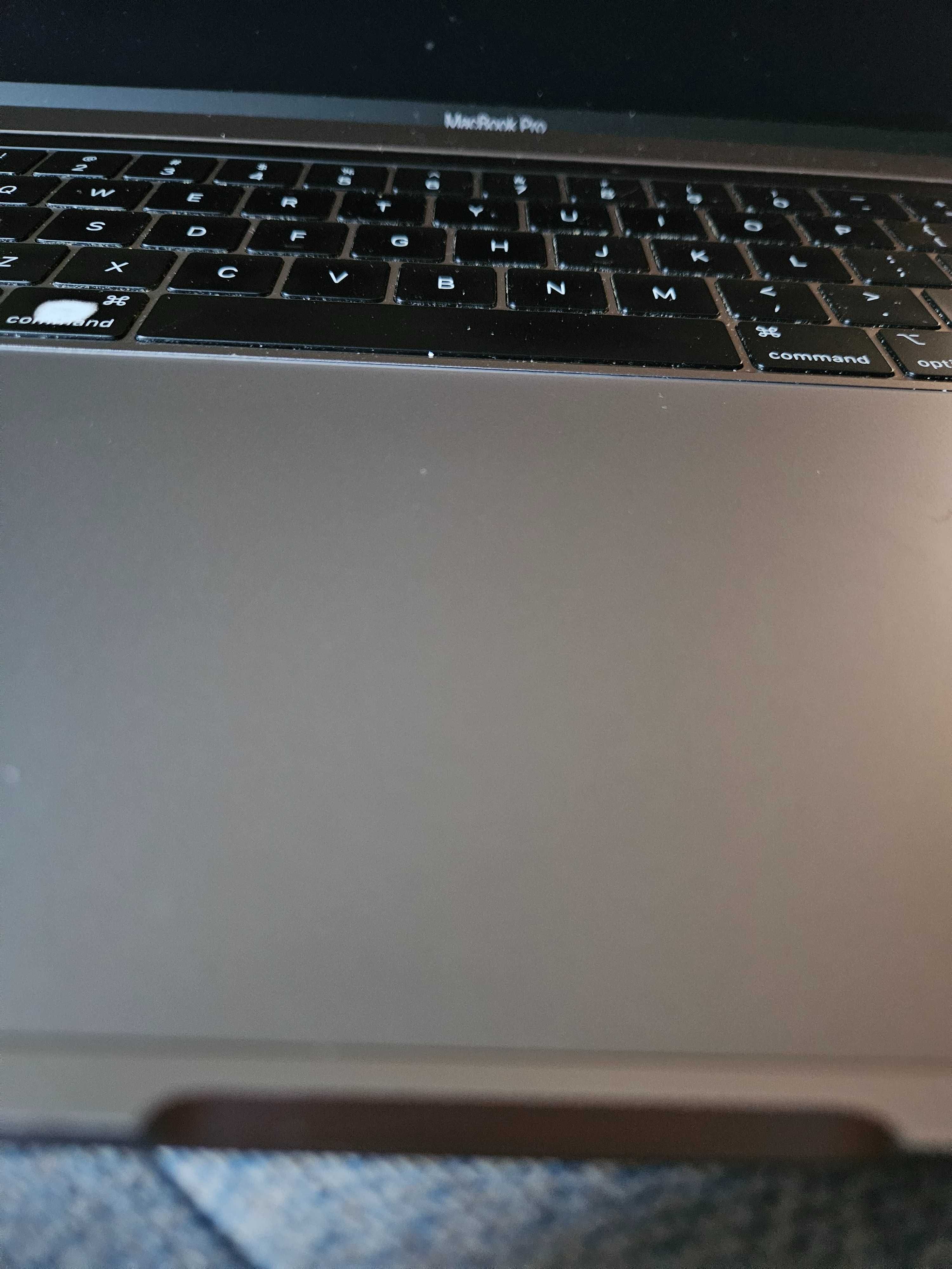 MacBook Pro 2018 QWERTY A1990 15" 16GB Intel i7 1000GB SSD
