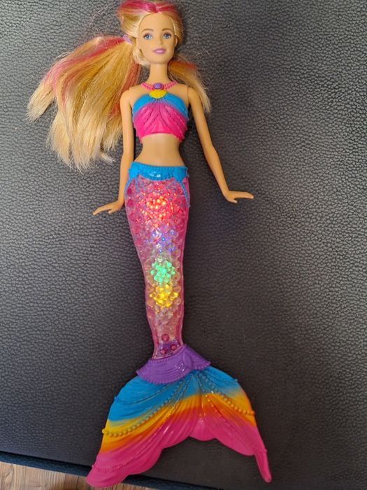 Sprzedam lalki barbie i księżniczki