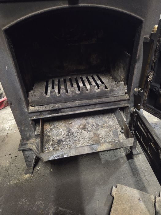 Piec koza żeliwny Samson z kompletem rur