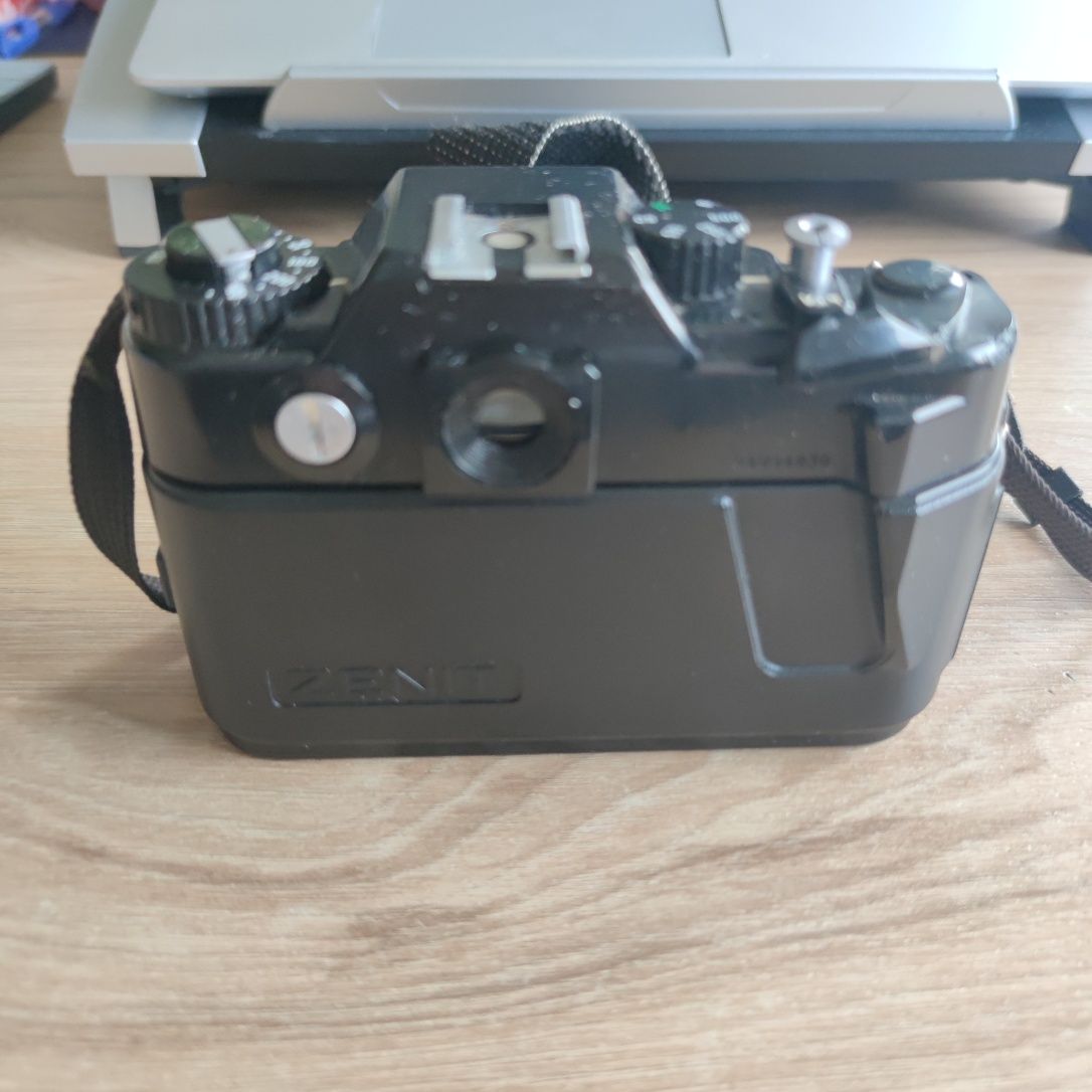 Aparat zenit 122 body z paskiem uszkodzony