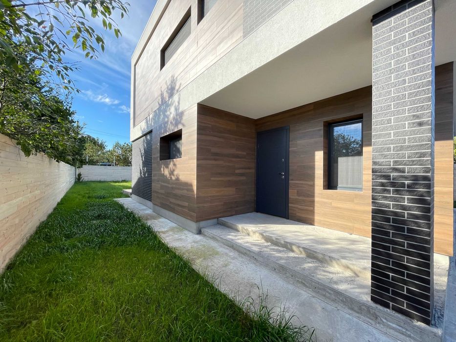 Без комиссии! АКТУАЛЬНО! Продам 2 дома коттеджа по 185 м2 Плюты, Козин