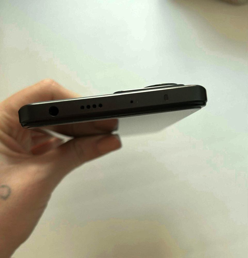 Смартфон Xiaomi Redmi Note 12 Pro+ 5G