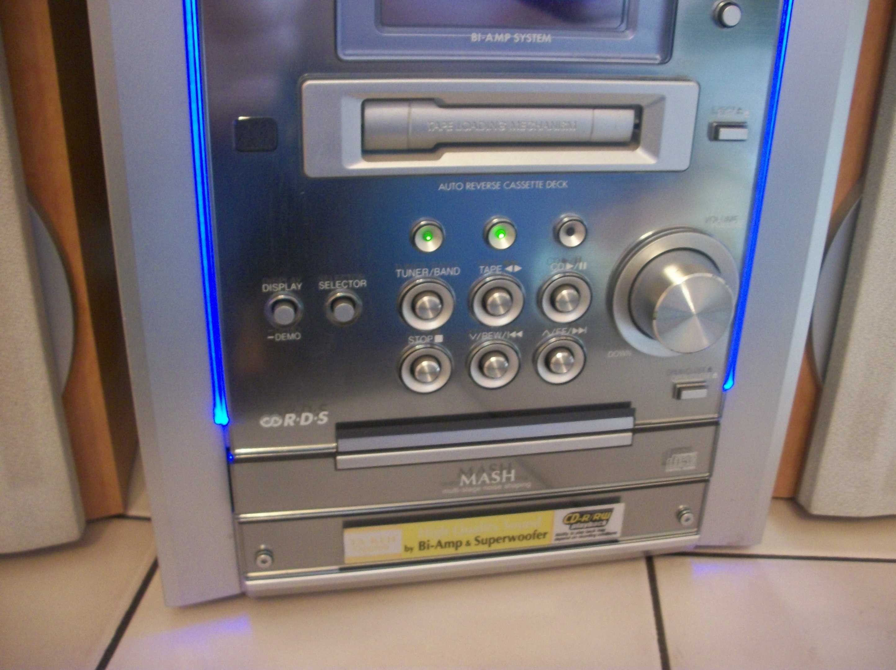 Музыкальный Центр Panasonic , 2001-год , 300-s