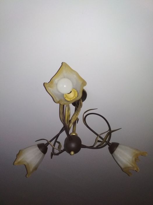 Żyrandol pokojowy na  trzy żarówki