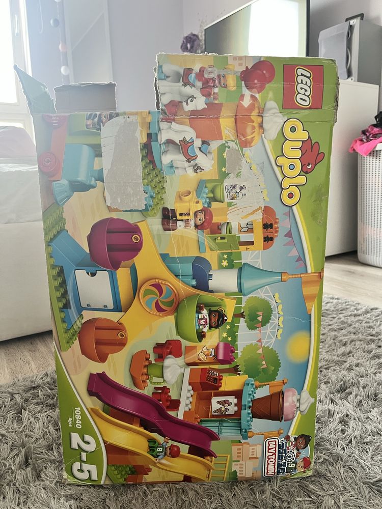 duże wesołe miasteczko Lego Duplo 10840