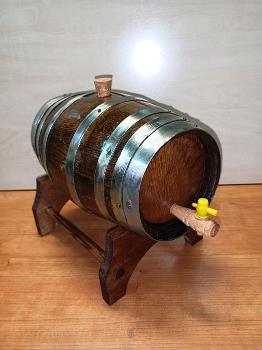 Pipo / barril antigo em madeira de carvalho com suporte.med:32/25cm