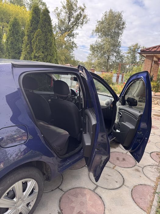 Dachia Sandero 1,4 газ/бензин
