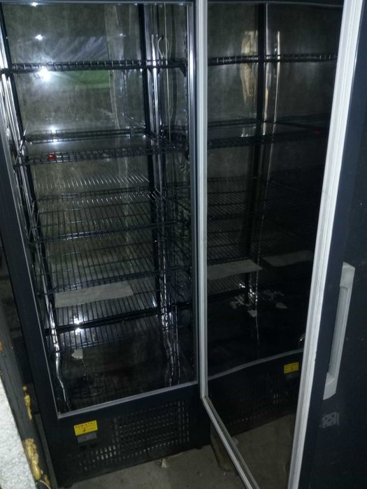 Witryna szafa chłodnicza chłodziarka przeszklona