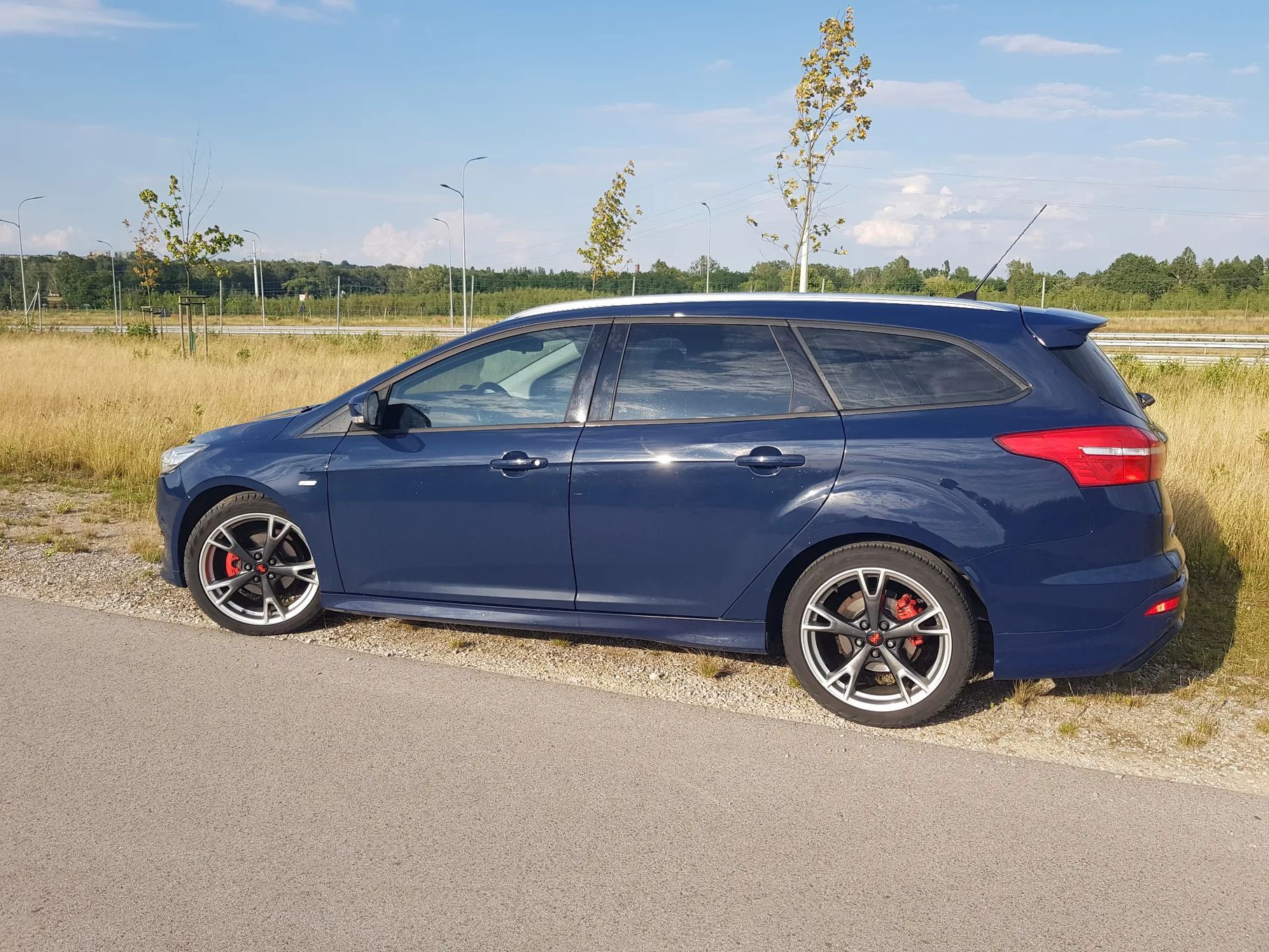 Ford Focus salon Polska, bezwypadkowy, 120km, nawigacja sony, ledy przód/tył