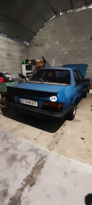 Форд оріон 1.8 бензин 1988р,на ходу