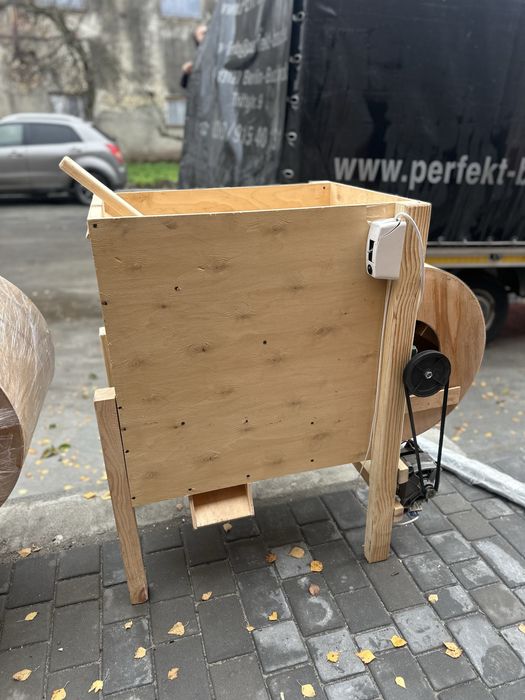 Віялка для зерна з двигуном НОВА