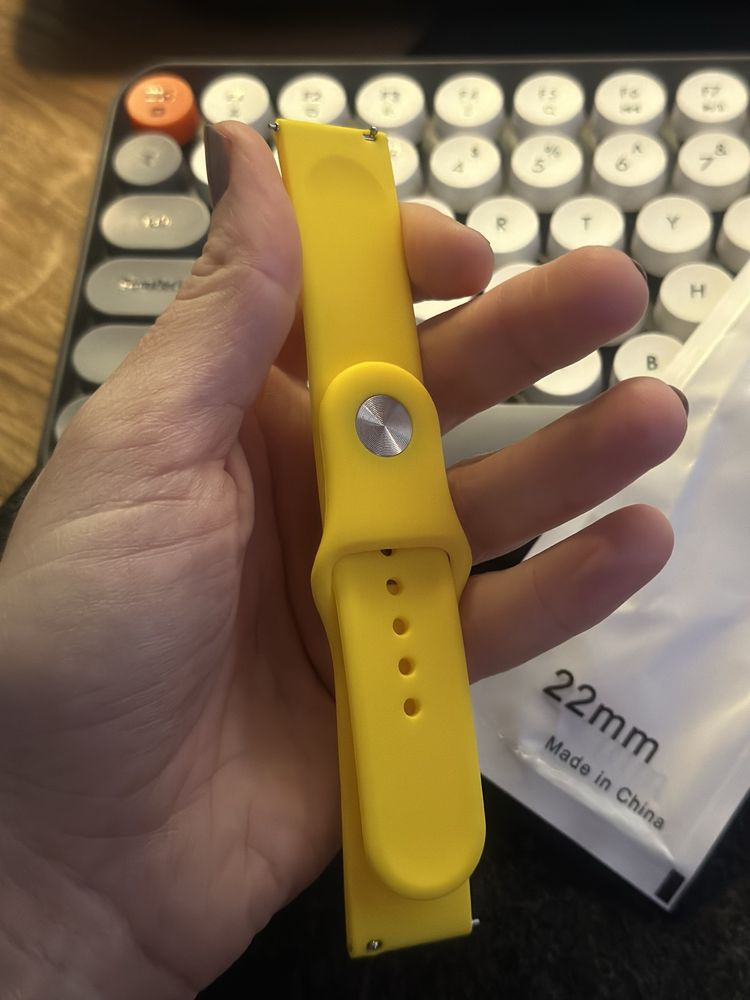 Pasek silikonowy żółty 22 mm smartwatch