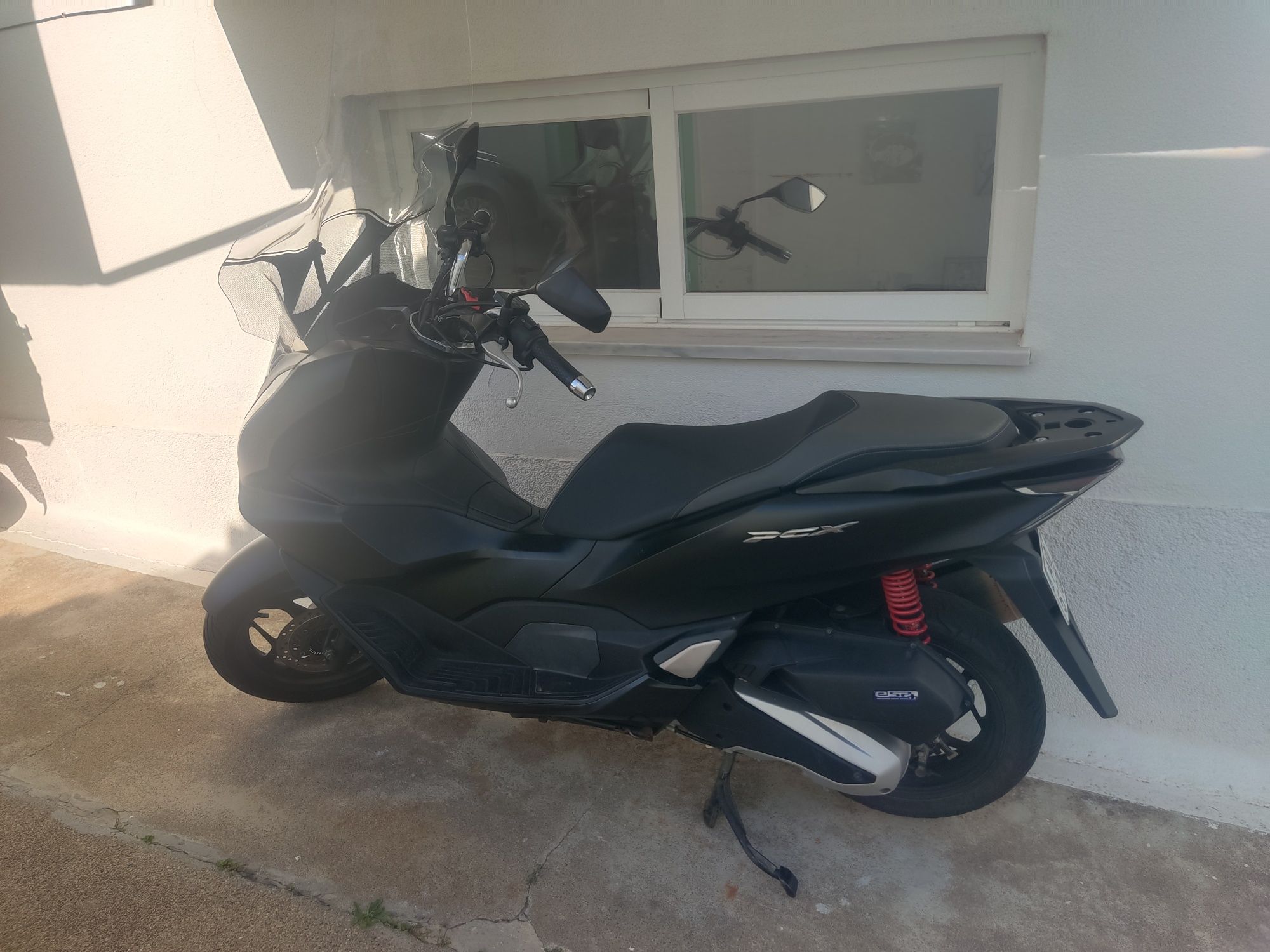 Honda PCX ano 2022