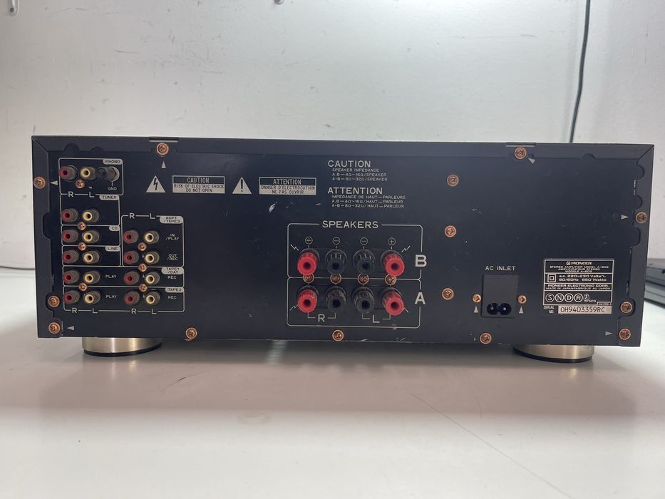 Pioneer A-602 amplificador