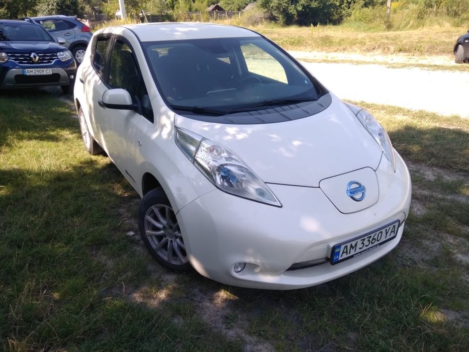 Nissan Liaf 2013 оренда