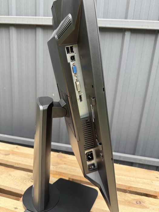 Монітор HP Display Z24i/24"/1920 x 1200/Full HD IPS/16.10/Гарантія