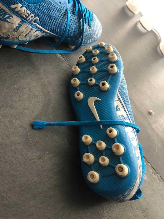 Chuteiras bota Nike (artificial grass), n.º 36