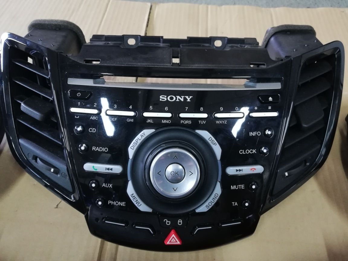 Komplet nagłośnienie Sony radio głośniki Ford Fiesta Mk7 VII Lift oryg