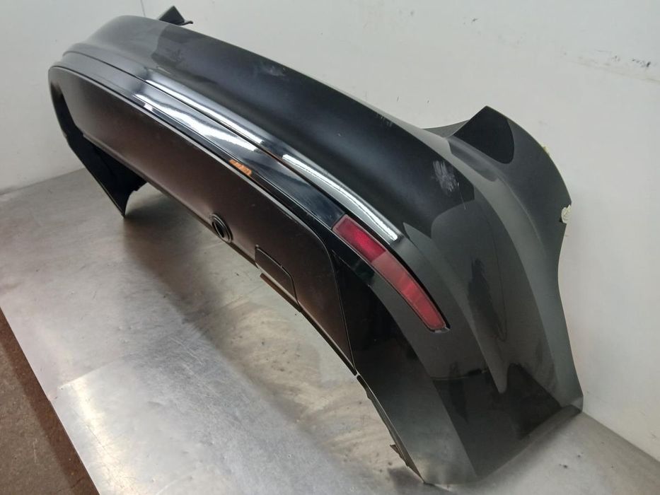 Pára-choques trás VOLKSWAGEN Jetta IV (162, 163)