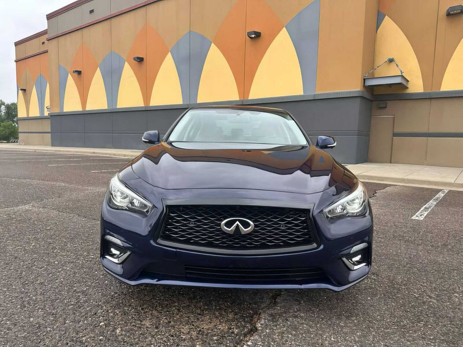 Infiniti Q50      2024