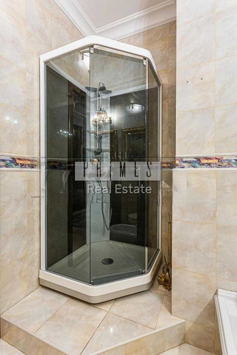 Аренда 2к квартира, 100м2, Триумф, Зверинецкая 59, Печерск, ботсад