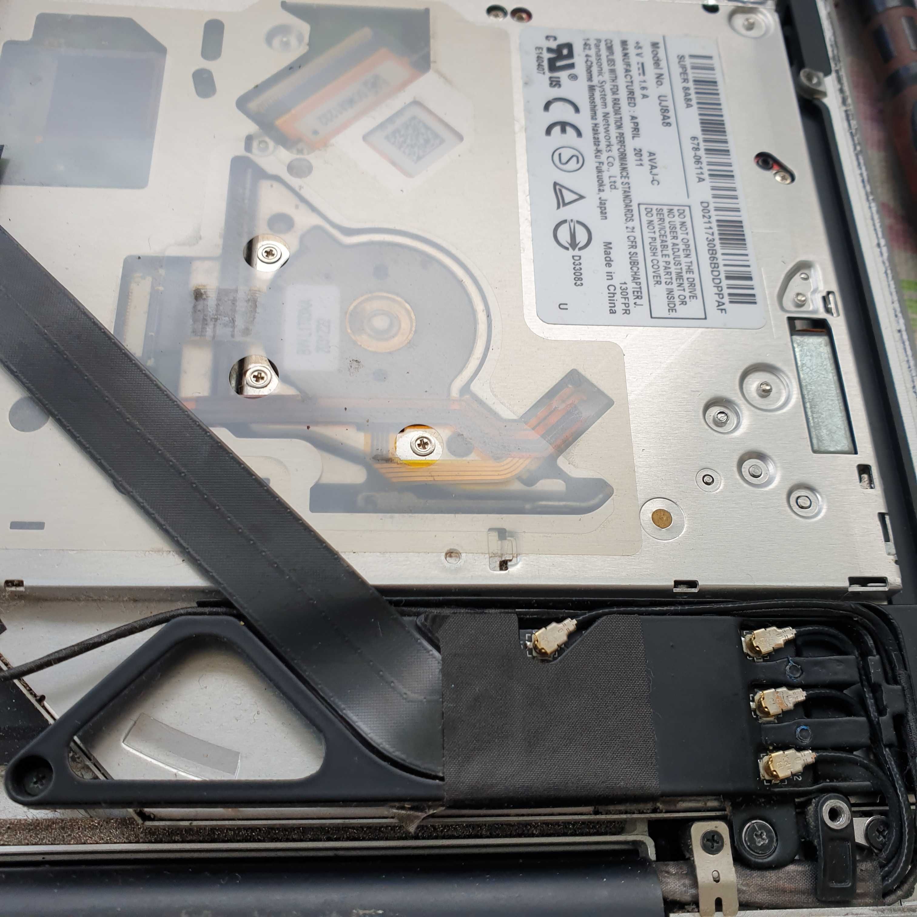 motherboard macbook pro A1286 de 2011, não liga, rest peças sob cons