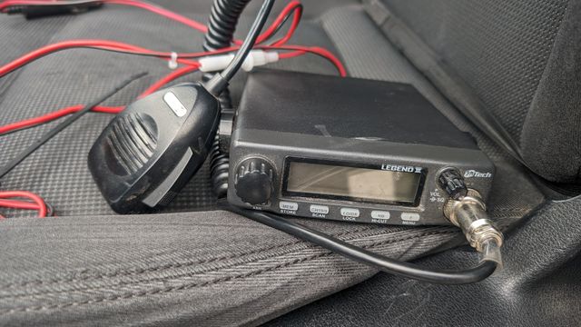 CB Radio MTech Legend III + ANTENA CB PRESIDENT ML 145 Export
CB Radio