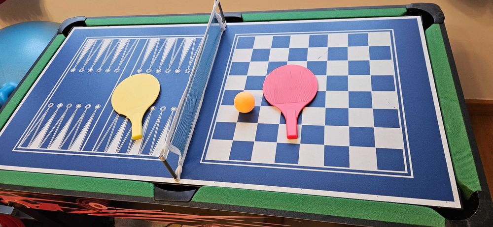 Mesa de jogos, com matraquilhos, snooker, ping pong, hockey, ...