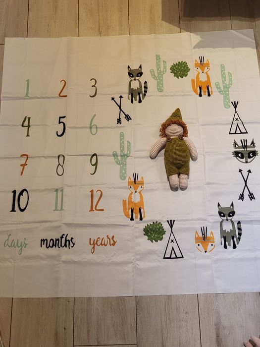 Mata kocyk materiał do zdjęć + skrzat maskotka na szydełku