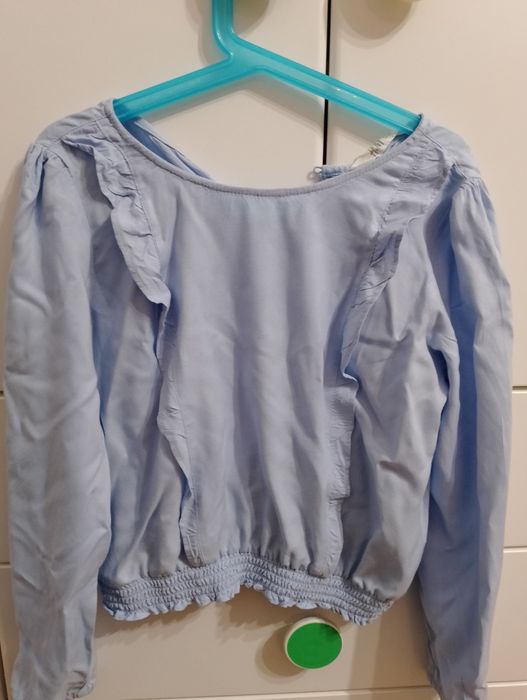 Elegancka błękitna bluzeczką HM rozmiar 140