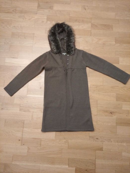 Sweter kardigan In Extenso 8 kaptur futerkiem dziewczęcy 120 narzutka