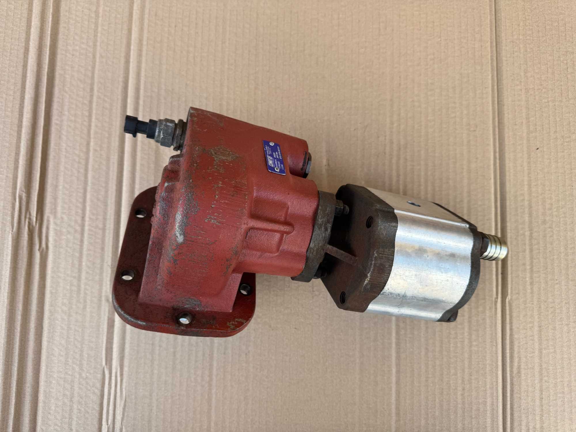 Przystawka Odbioru Mocy PTO + Pompa Oryginalna Isuzu Nissan Mitsubishi