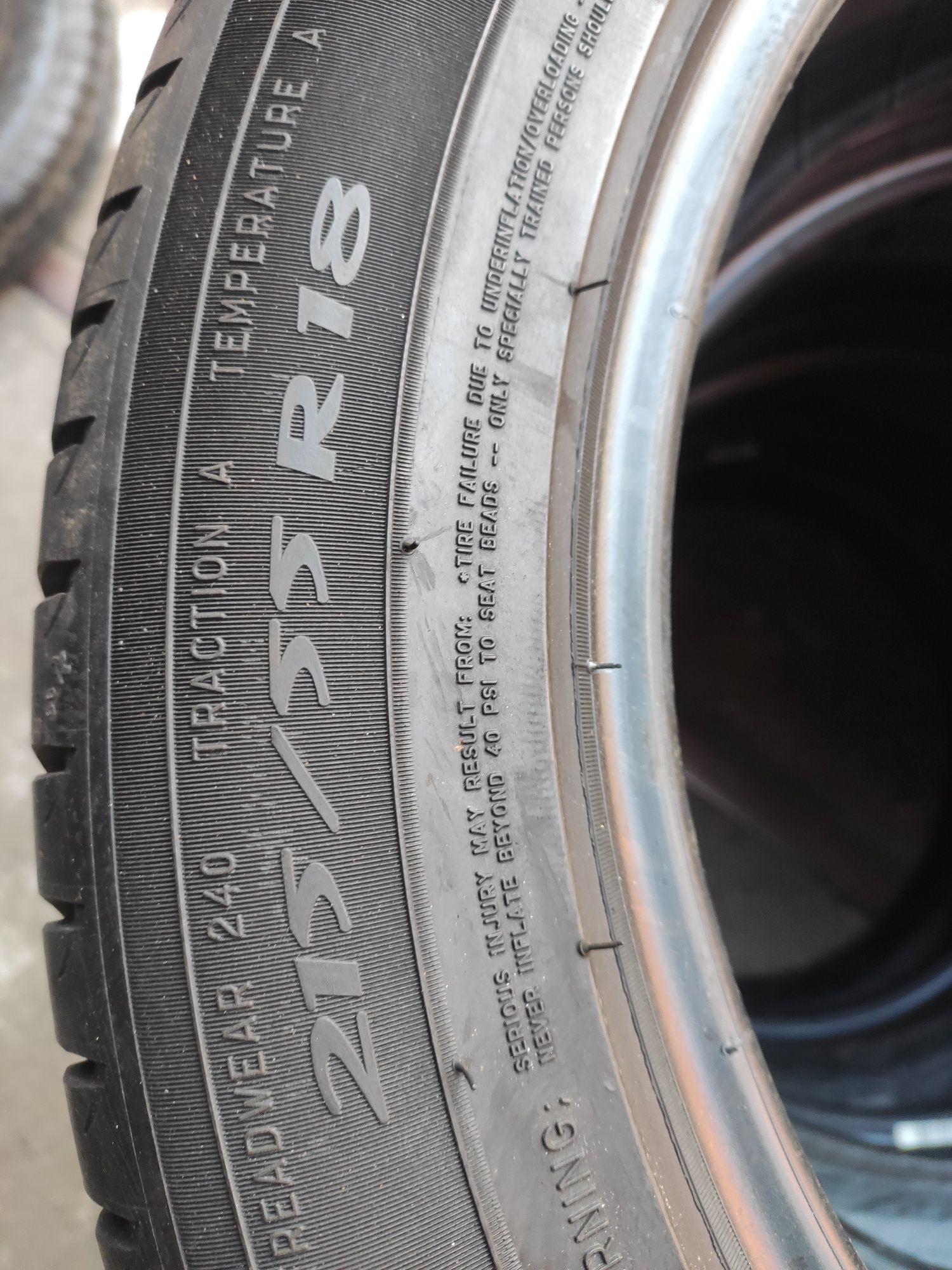 Шини резина Michelin 215/55 R18