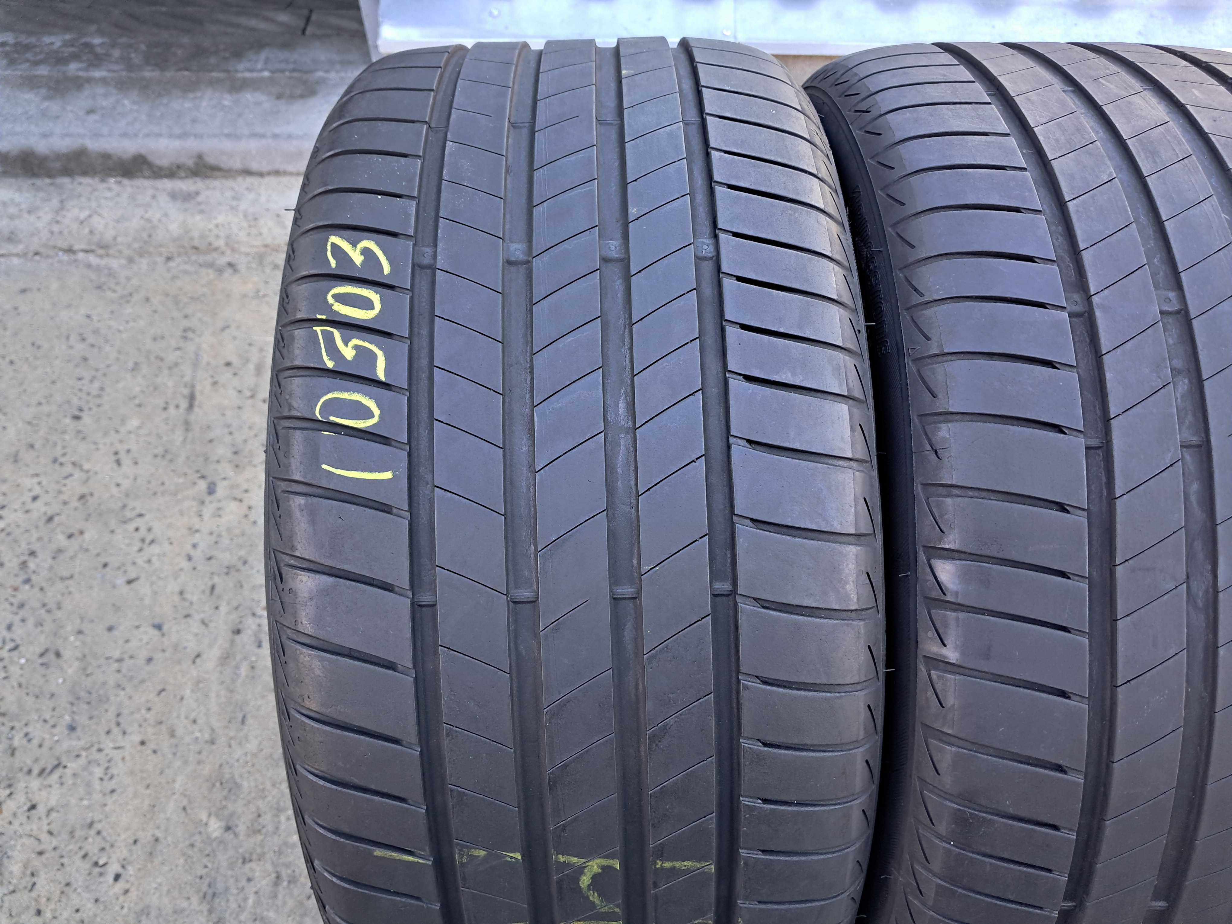 Резина літо 70% протектор Bridgestone 265/35 R18 Turanza T005