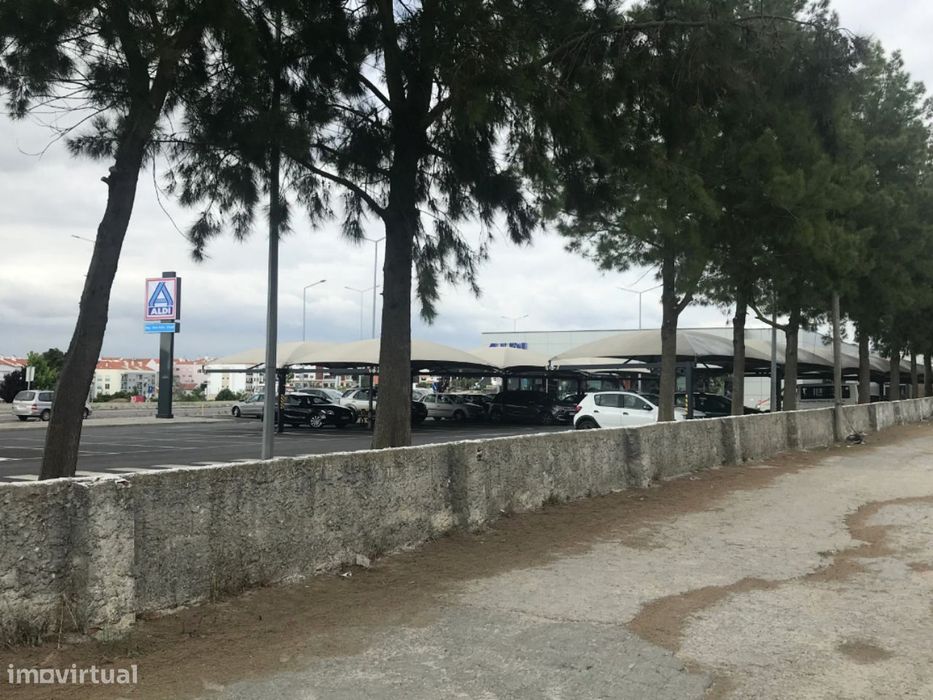 Alcochete centro vende-se terreno urbano 3.600m2 habitação comercio...