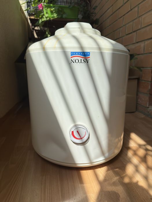 Продам бойлер 50 л б/у