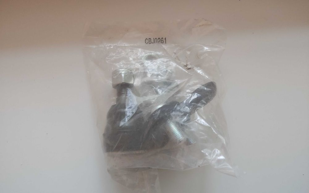 Тойота Королла Е90 Шаровая опора