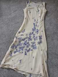 sukienka kremowa z motywem kwiatowym