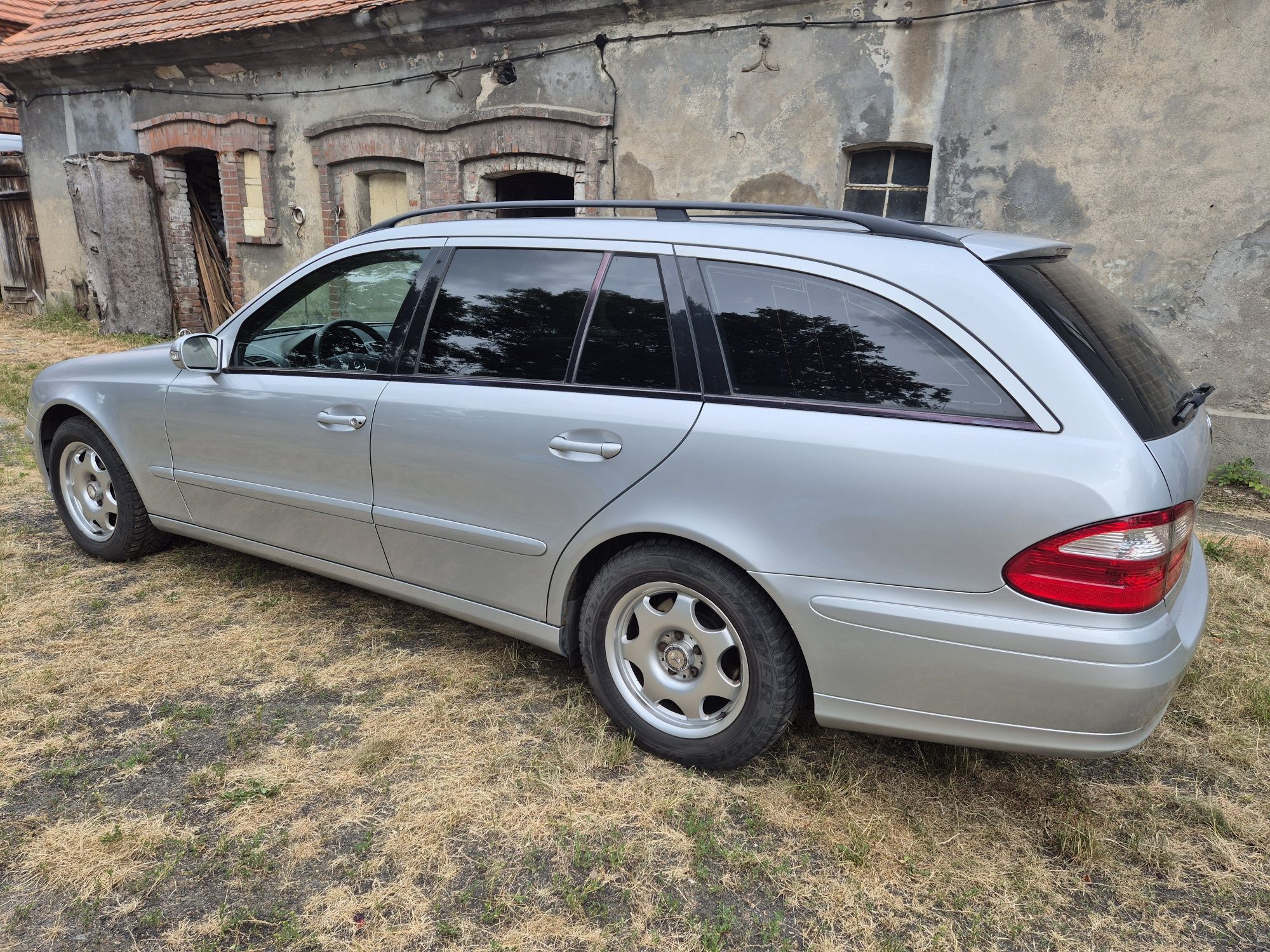 Mercedes E211 rok 2006 LPG