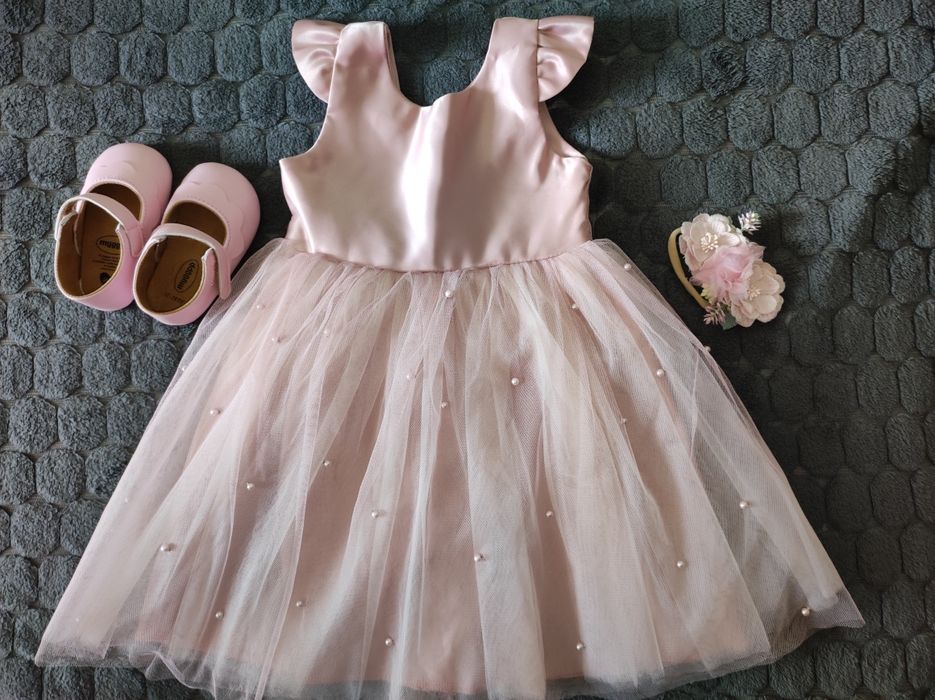 Святкова сукня для дівчинки на 1 рік