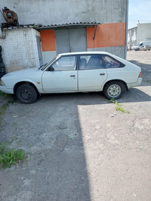 Автомобіль 2141, газ-бензин.