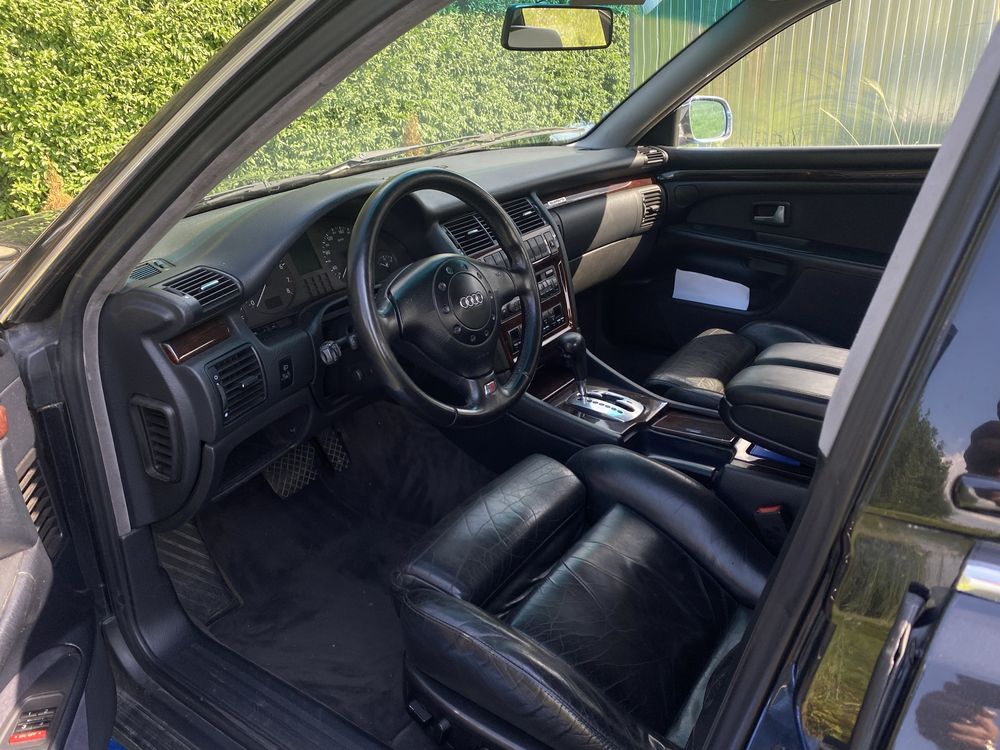 Audi A8 D2 2.8 V6 Quattro