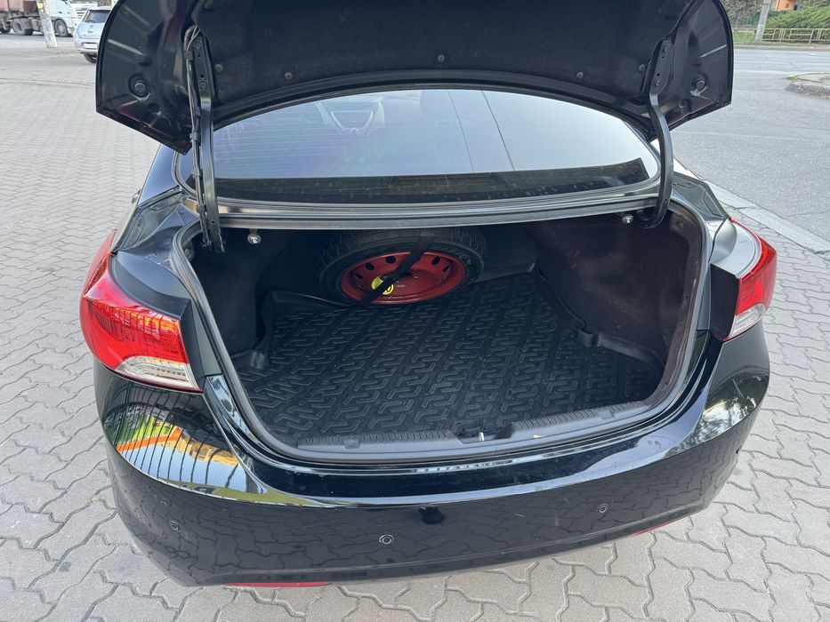 Hyundai Elantra (Внесок від 15%) Кривий Ріг Твоє Авто